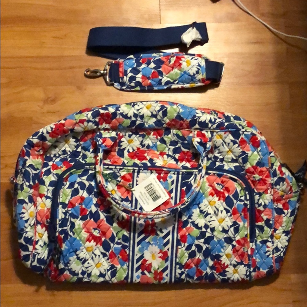 Vera Bradley Weekender in Summer Cottage